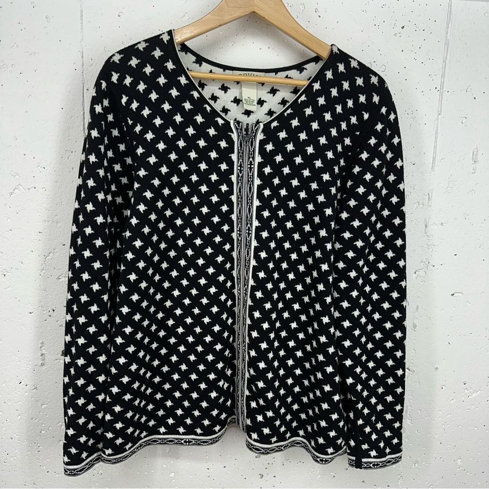 Orvis Women’s size XL Black & White Stars Zip Up Cardigan Sweater